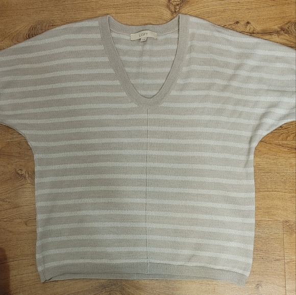 Ann Taylor Loft XS V-Neck Striped Metallic Short Sleeve Sweater - Picture 4 of 5